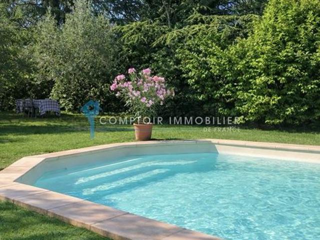 Villa 5 pièces 177 m²