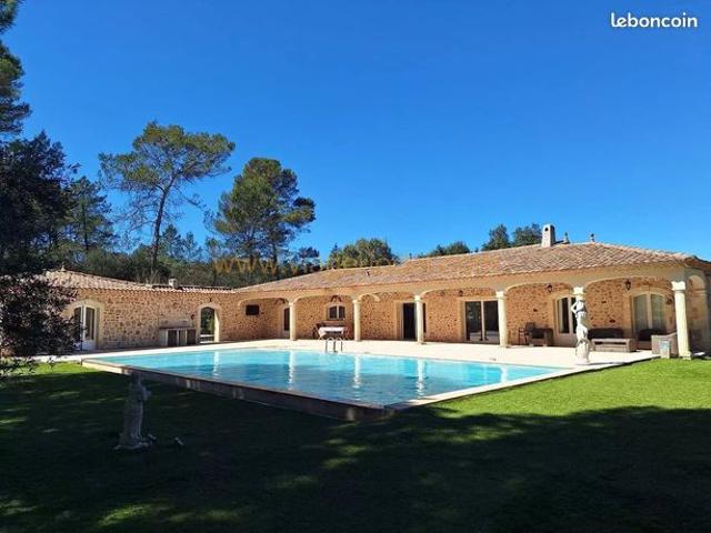 Villa 5 pièces 177 m²