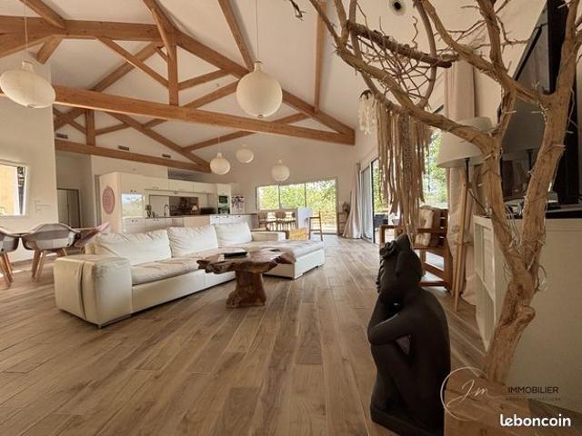 Villa 5 pièces 178 m²