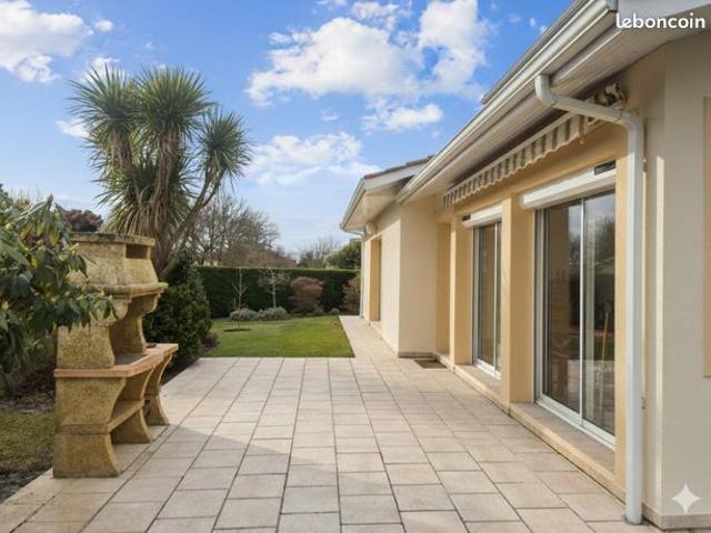 Villa 5 pièces 178 m²