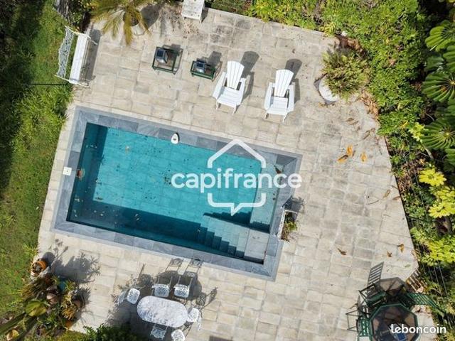 Villa 5 pièces 179 m²