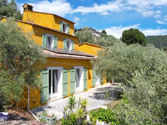 Villa 5 pièces 180 m²