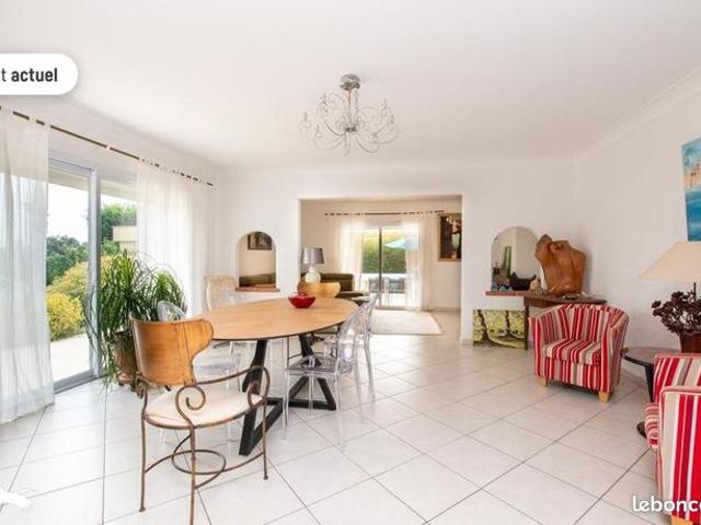 Villa 5 pièces 180 m²