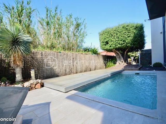Villa 5 pièces 180 m²