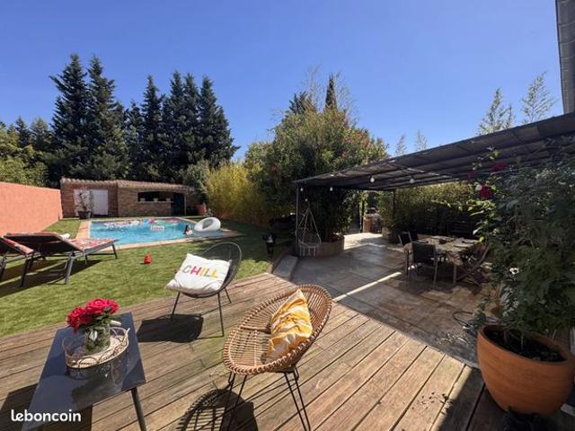 Villa 5 pièces 180 m²