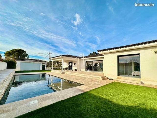 Villa 5 pièces 180 m²
