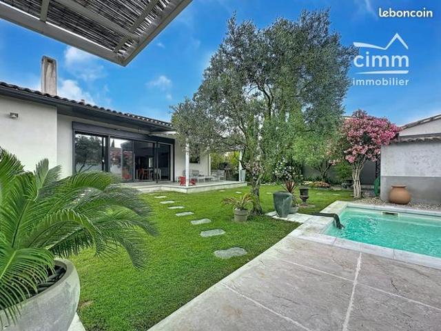 Villa 5 pièces 180 m²