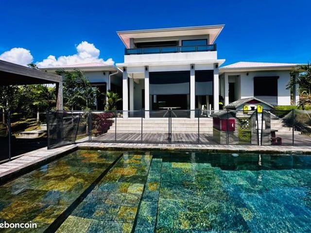 Villa 5 pièces 181 m²