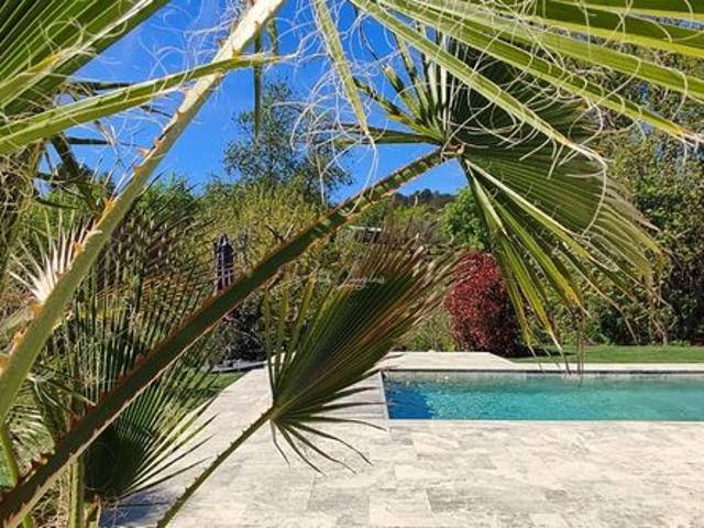 Villa 5 pièces 181 m²