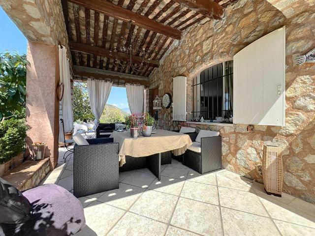 Villa 5 pièces 182 m2 avec Terrain De 1600 M2 184m² Auribeau sur Siagne
