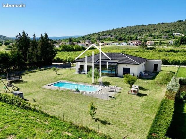Villa 5 pièces 182 m²