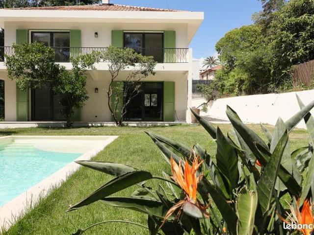 Villa 5 pièces 182 m²