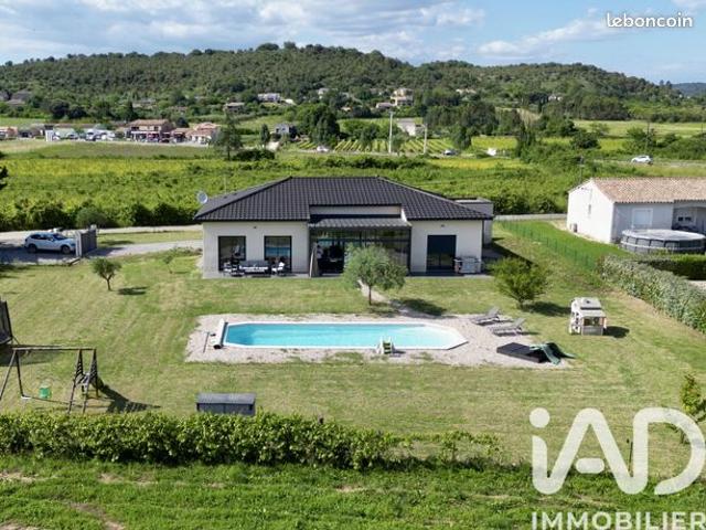 Villa 5 pièces 182 m²