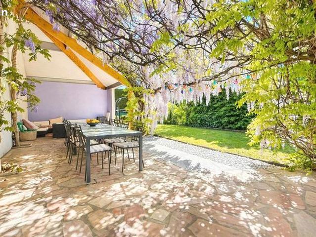 Villa 5 pièces 182 m²