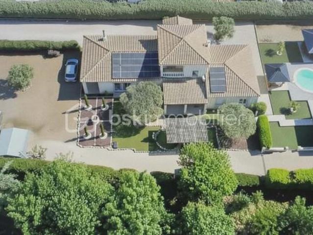 Villa 5 pièces 183 m²