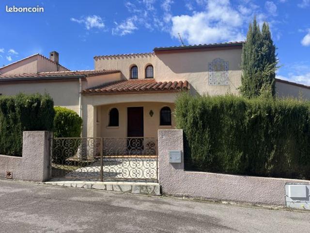Villa 5 pièces 184 m²