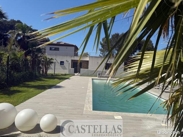 Villa 5 pièces 184 m²