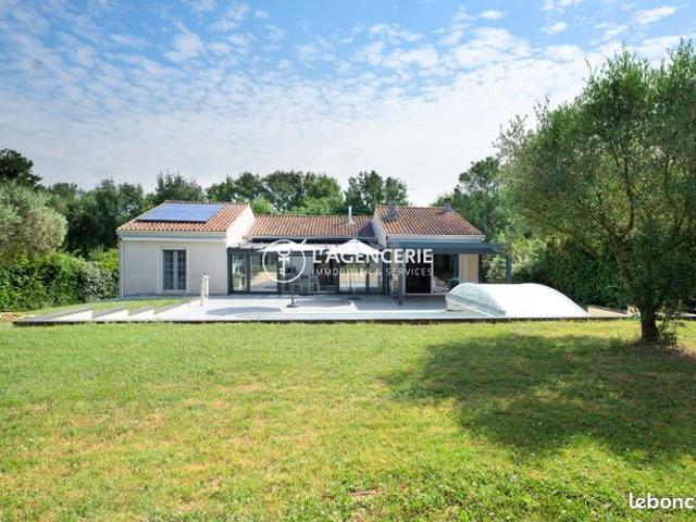 Villa 5 pièces 185 m²