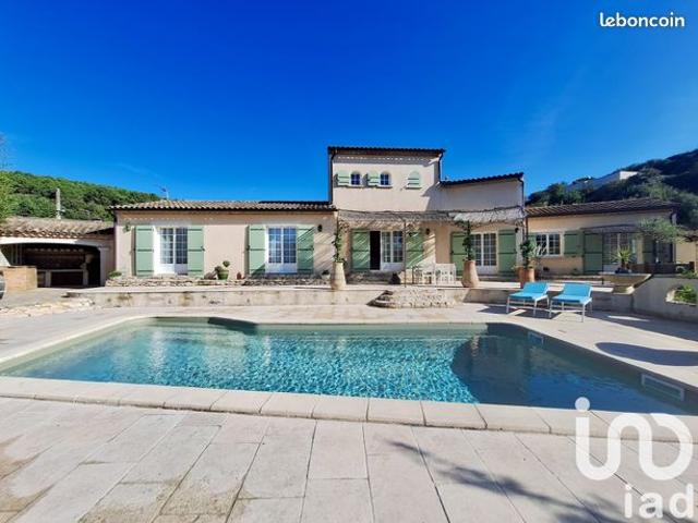 Villa 5 pièces 185 m²