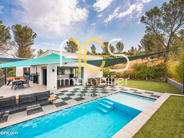 Villa 5 pièces 185 m²