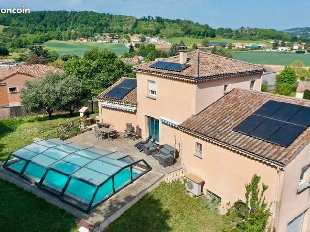 Villa 5 pièces 185 m²