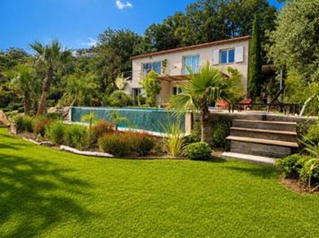 Villa 5 pièces 185 m²
