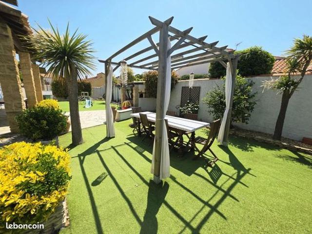 Villa 5 pièces 185 m²