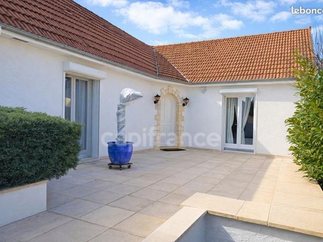 Villa 5 pièces 186 m²