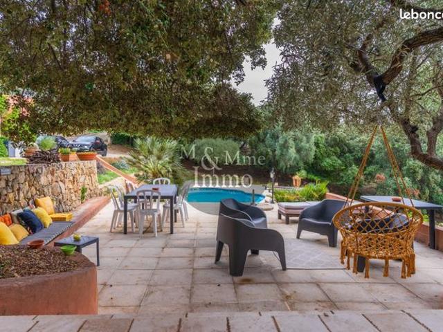 Villa 5 pièces 186 m²