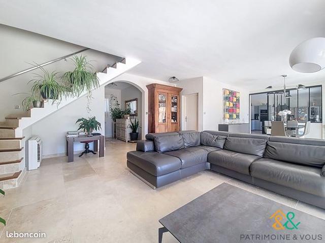 Villa 5 pièces 187 m²