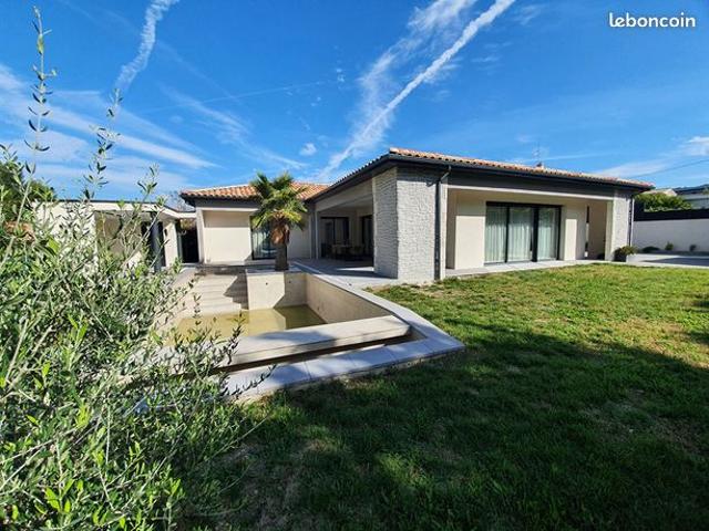 Villa 5 pièces 187 m²