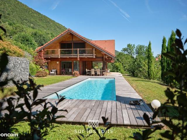 Villa 5 pièces 188 m²