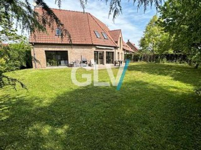 Villa 5 pièces 188 m²