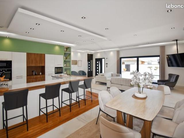 Villa 5 pièces 191 m²