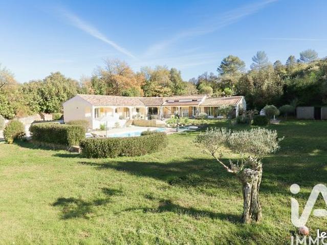 Villa 5 pièces 192 m²