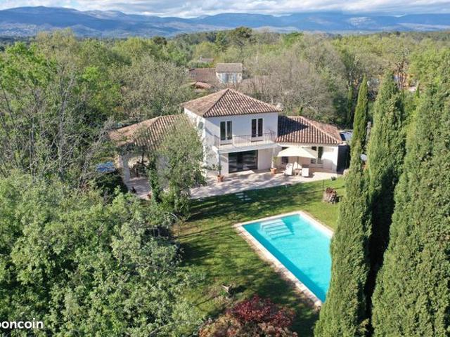 Villa 5 pièces 193 m²