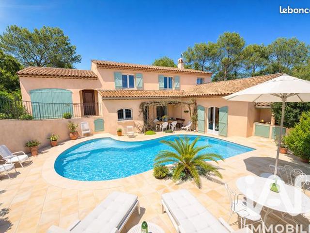 Villa 5 pièces 193 m²