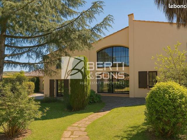 Villa 5 pièces 193 m²