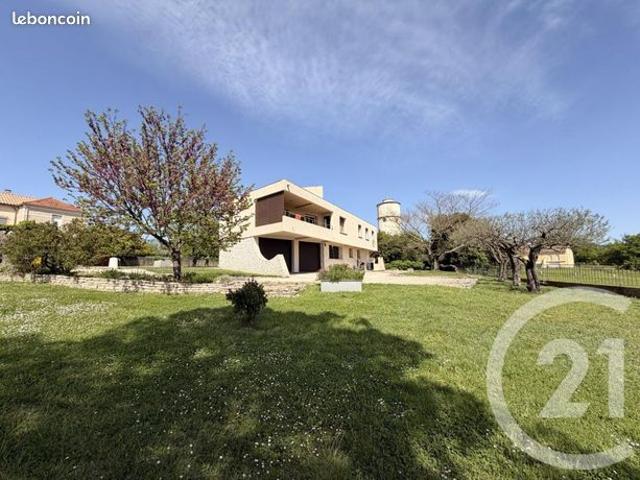 Villa 5 pièces 194 m²