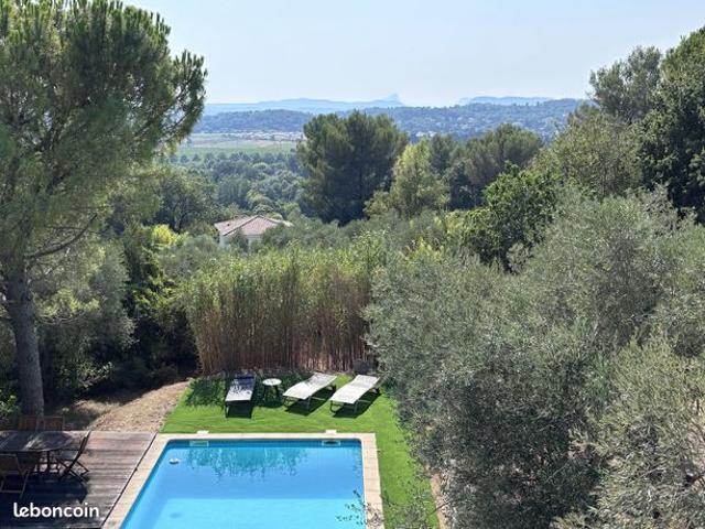 Villa 5 pièces 194 m²