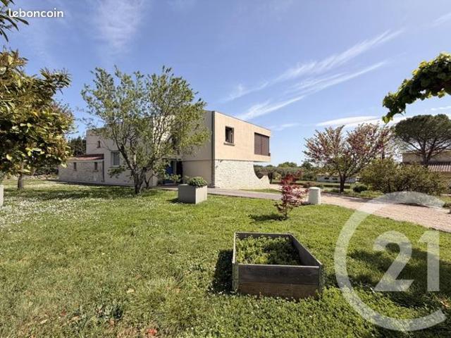 Villa 5 pièces 194 m²