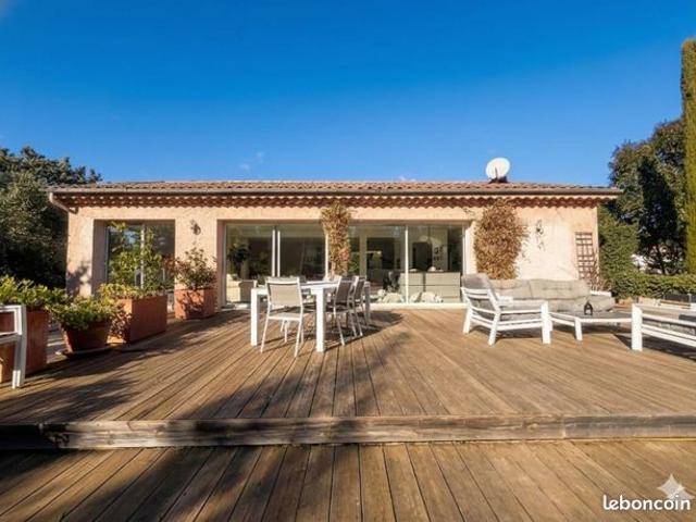 Villa 5 pièces 194 m²