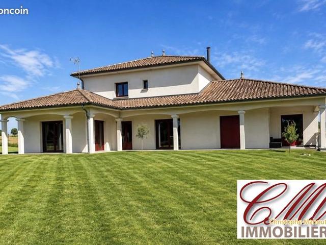 Villa 5 pièces 195 m²