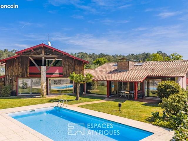 Villa 5 pièces 196 m²