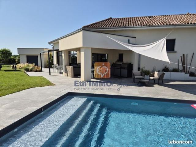 Villa 5 pièces 197 m²