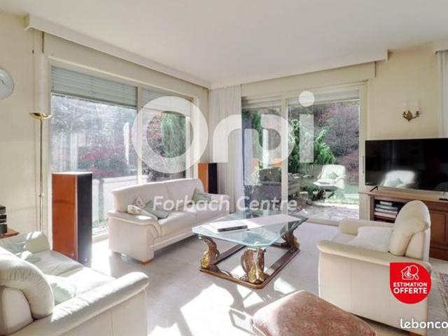 Villa 5 pièces 198 m²