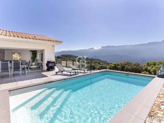 Villa 5 pièces 198 m²