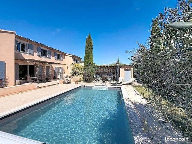 Villa 5 pièces 199 m²