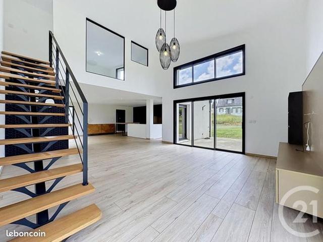 Villa 5 pièces 199 m²