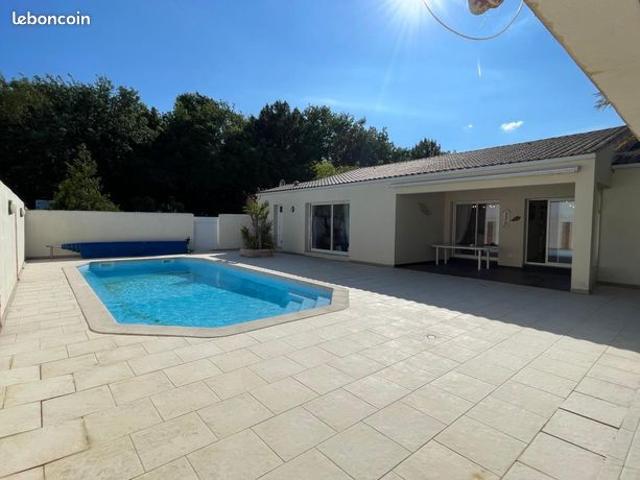 Villa 5 pièces 200 m²